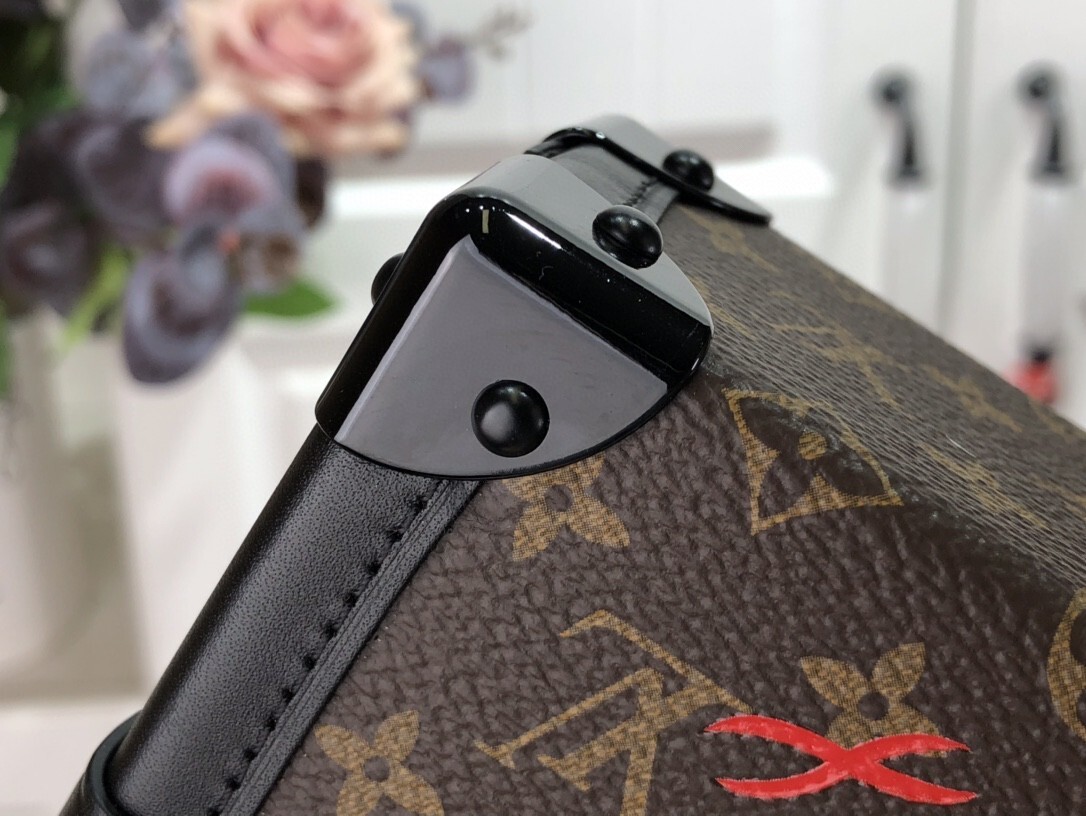 LV PETITE MALLE EAST WEST M46120