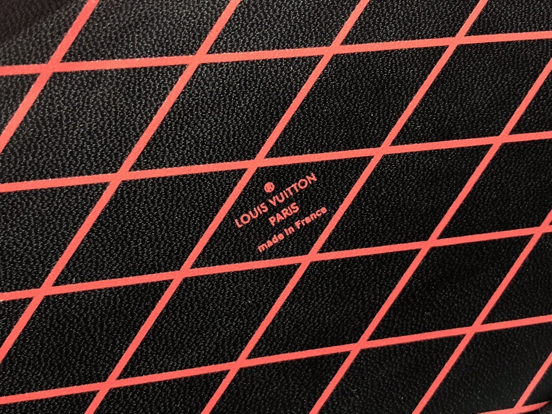 LV PETITE MALLE M20353 