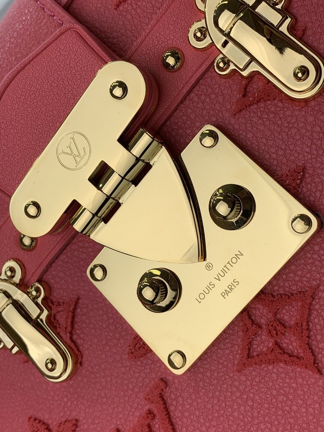 LV PETITE MALLE M20745 