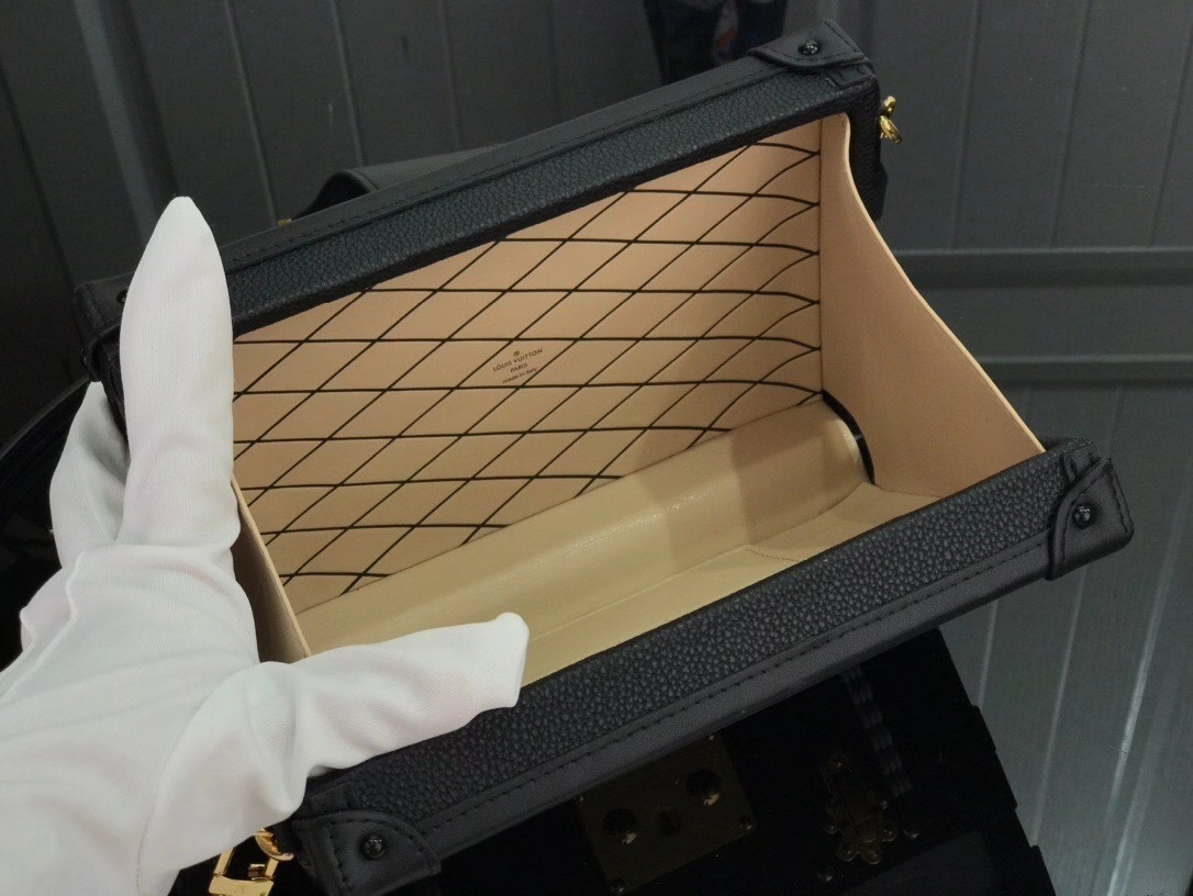 LV PETITE MALLE M55436 