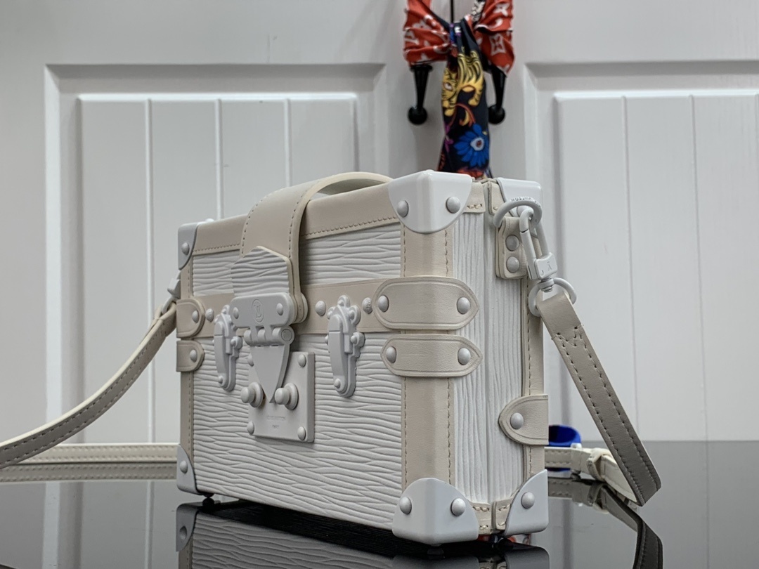 LV PETITE MALLE M55860 