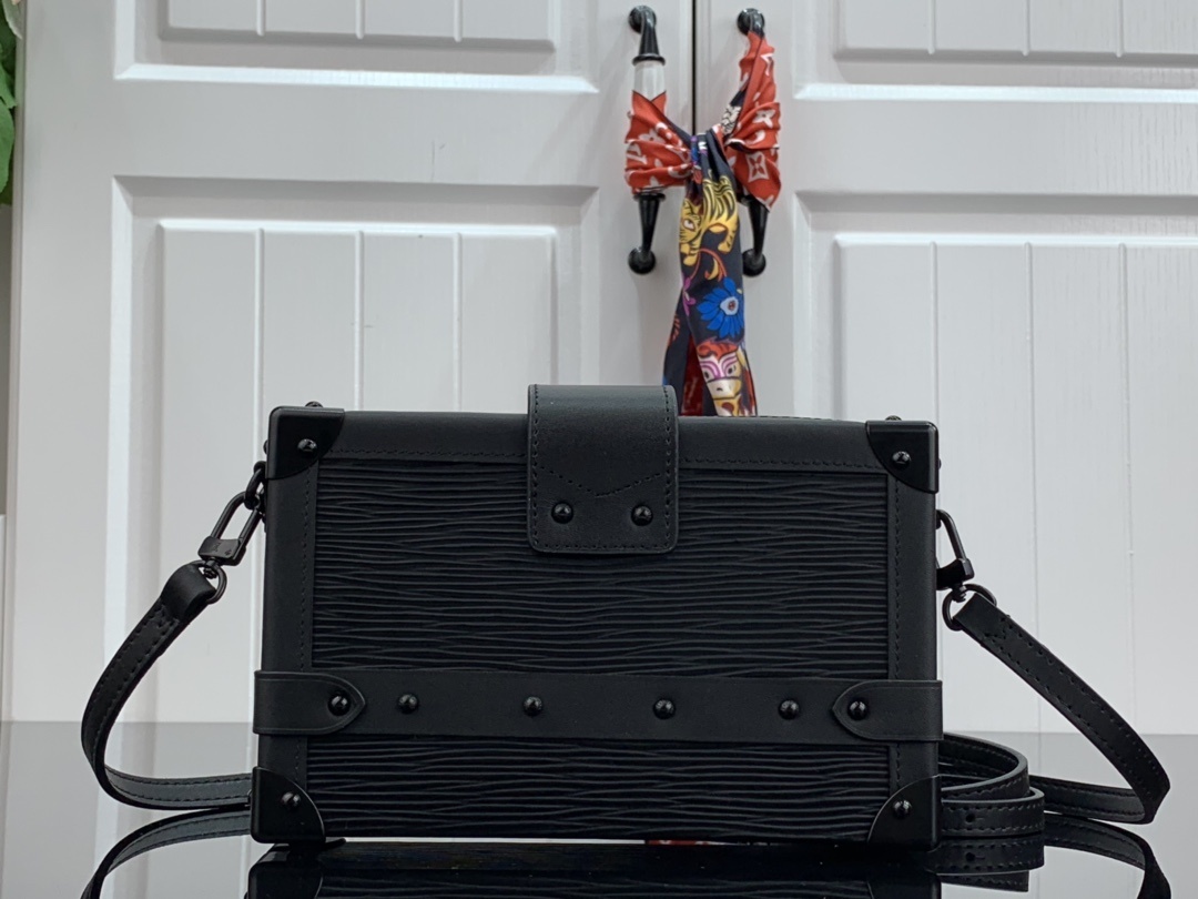 LV PETITE MALLE M55860 