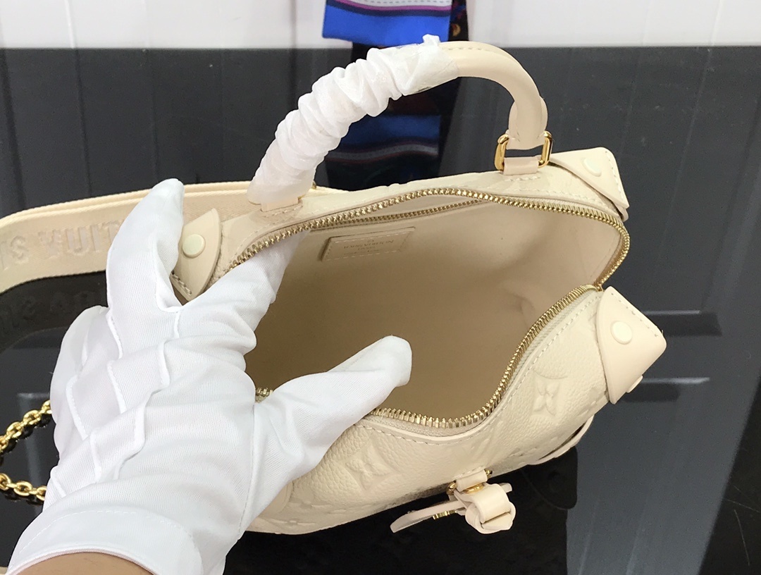 LV PETITE MALLE SOUPLE M45393 