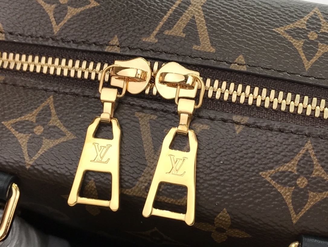LV PETITE MALLE SOUPLE M45571 