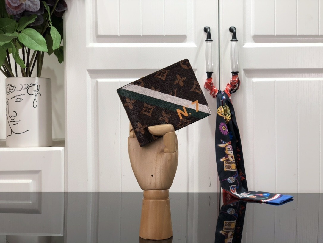 LV PF.MULTIPLE M81257