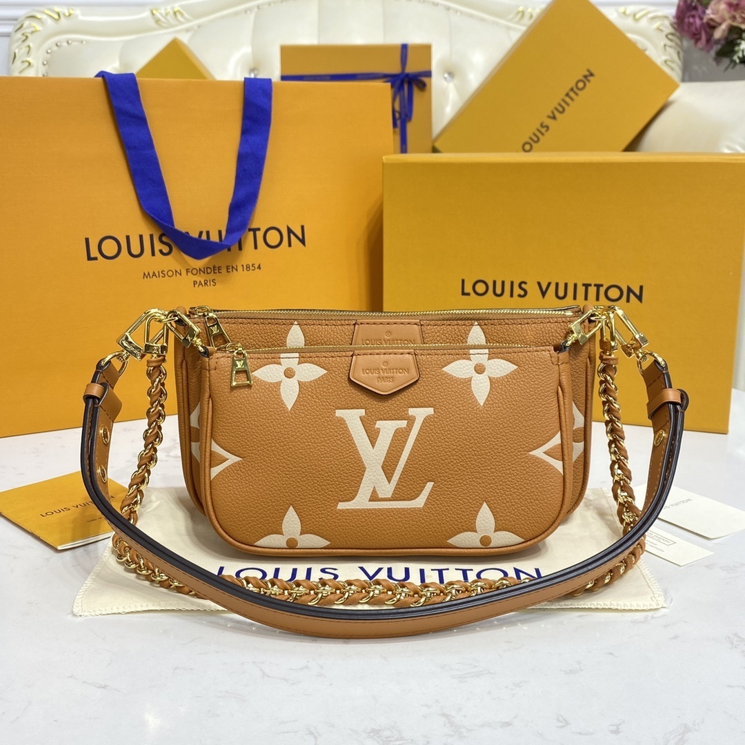 LV Pochette Accessoires 4106U 