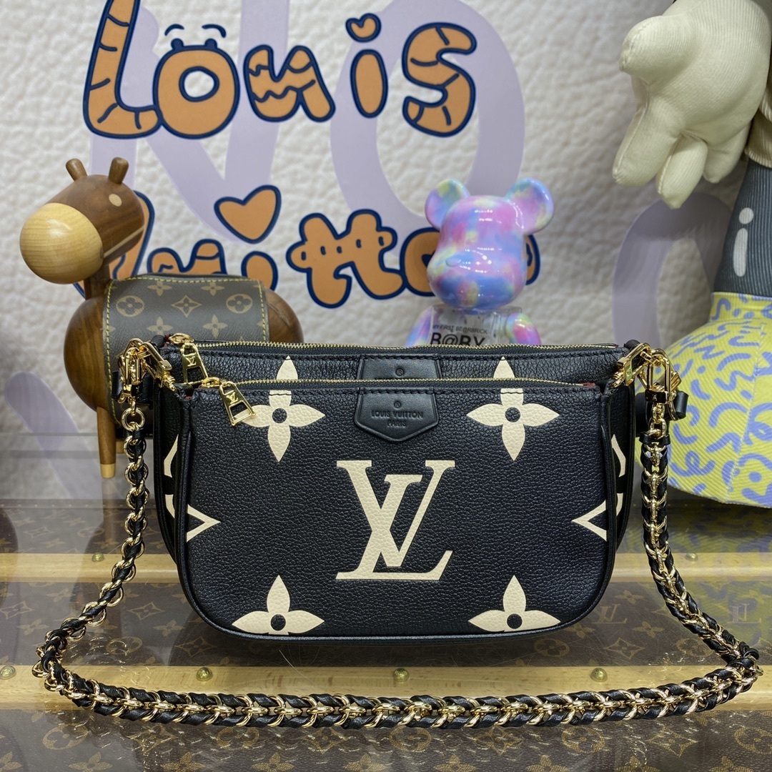 LV Pochette Accessoires 4106U 