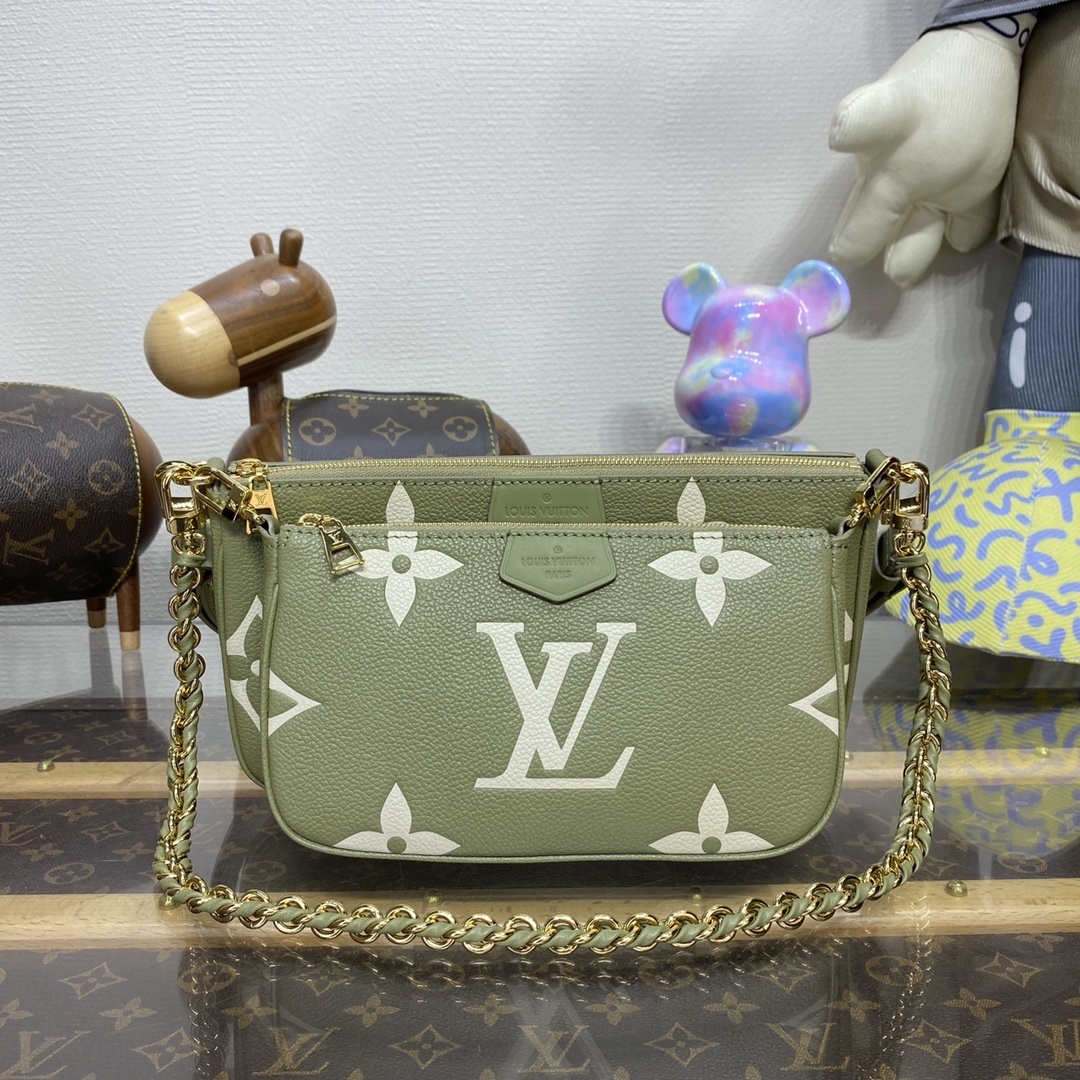 LV Pochette Accessoires 4106U 
