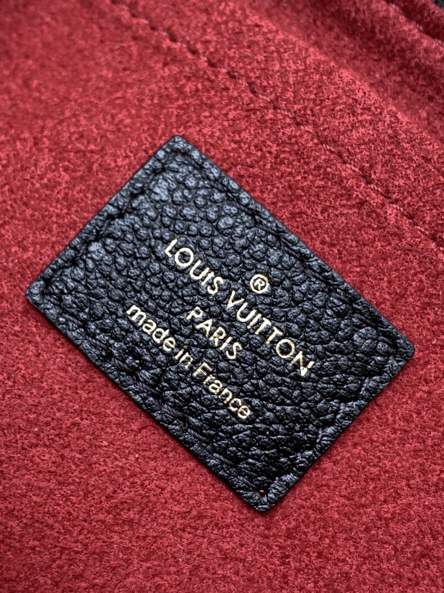 LV Pochette Accessoires 4106U 