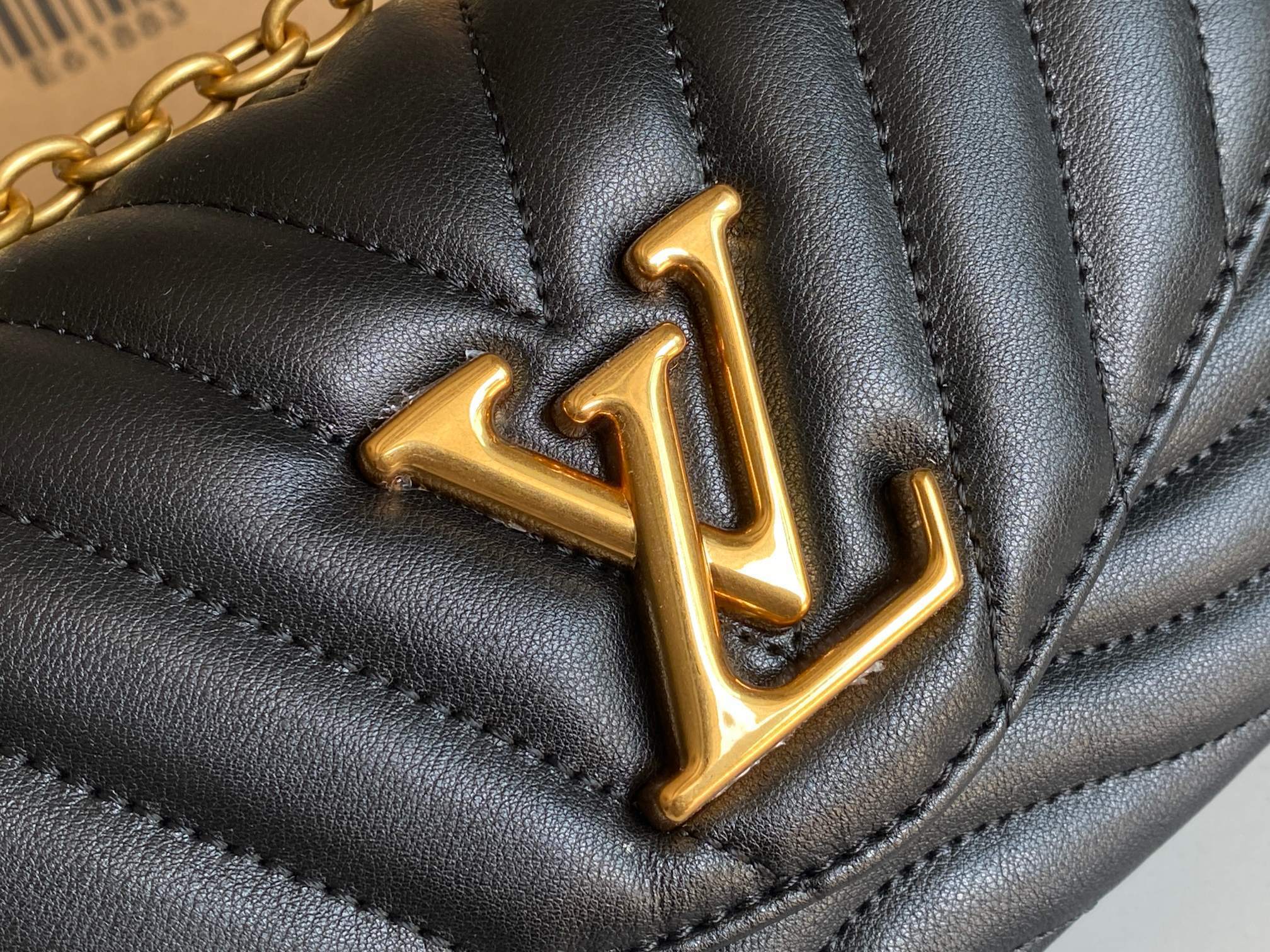 LV Pochette Accessoires 4106U 