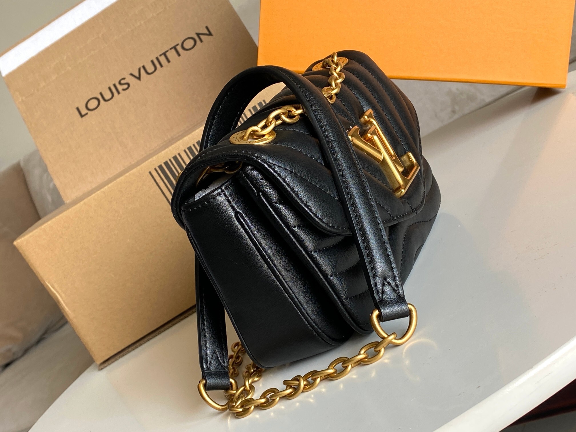 LV Pochette Accessoires 4106U 