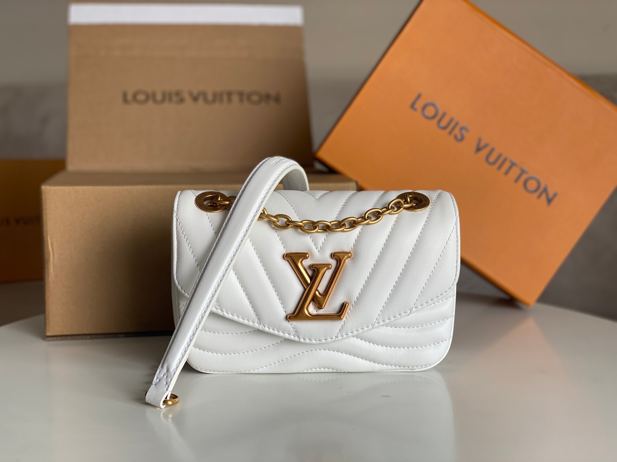 LV Pochette Accessoires 4106U 