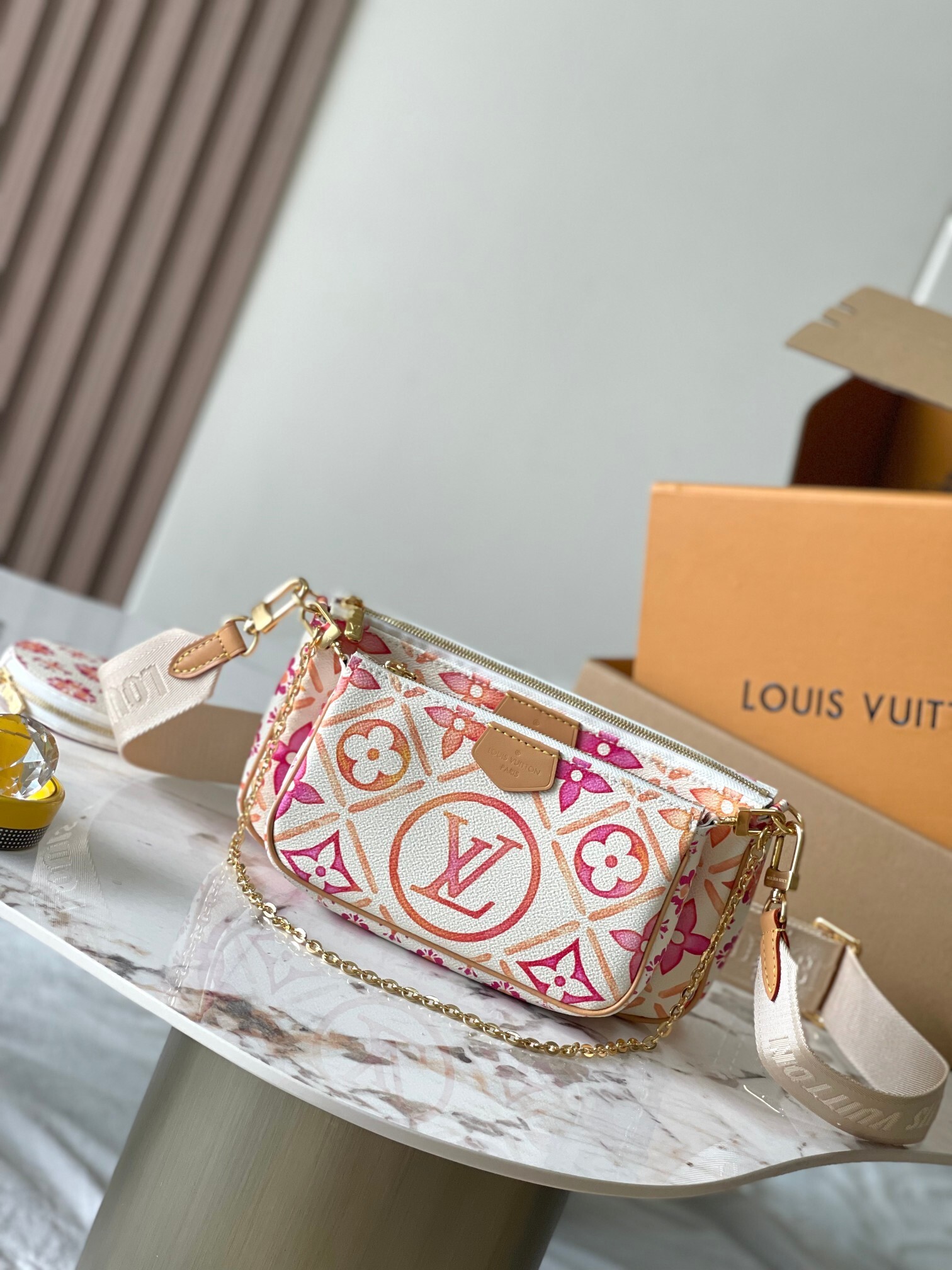 LV Pochette Accessoires 4106U 