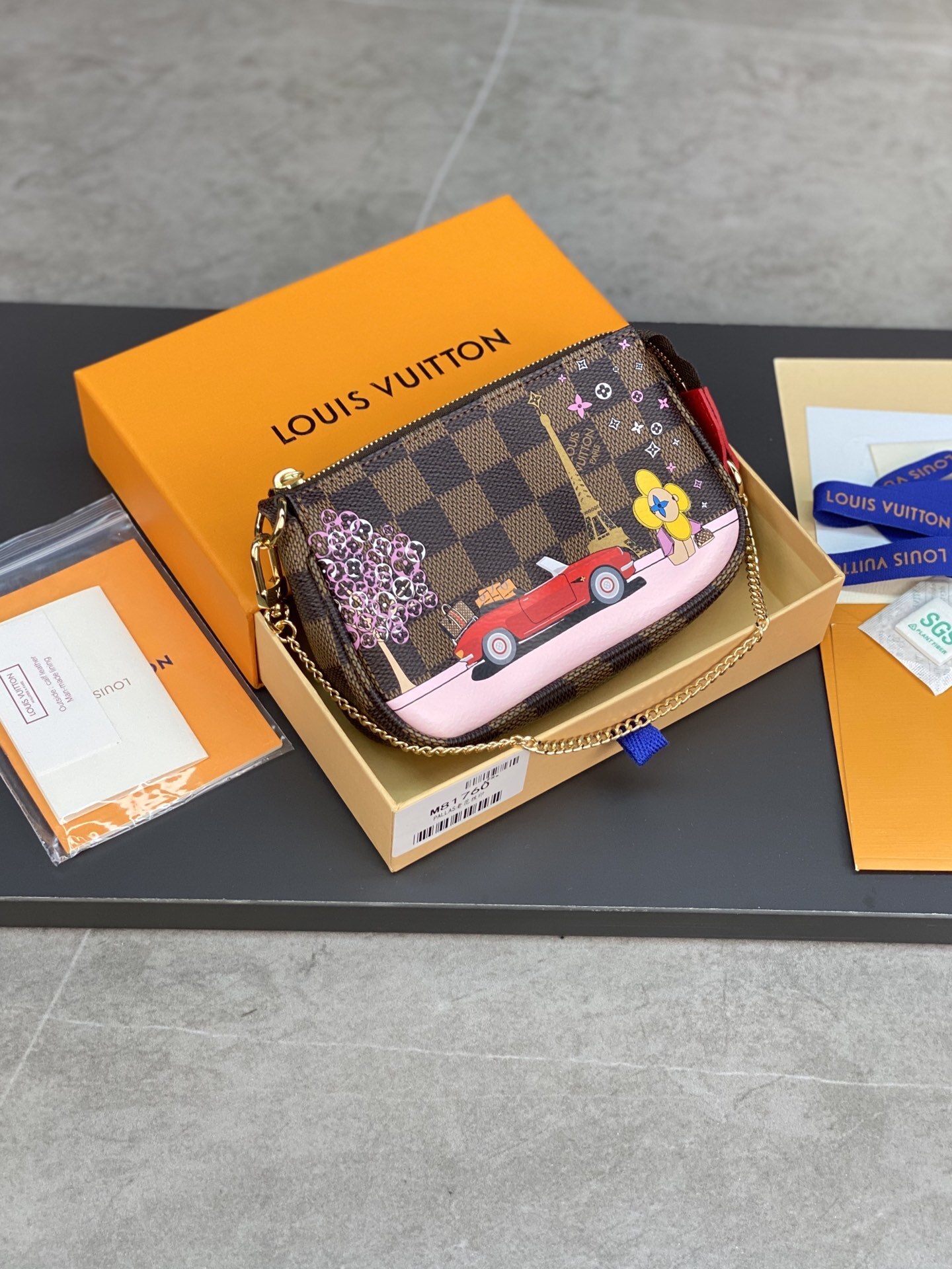 LV Pochette Accessoires 4106U 
