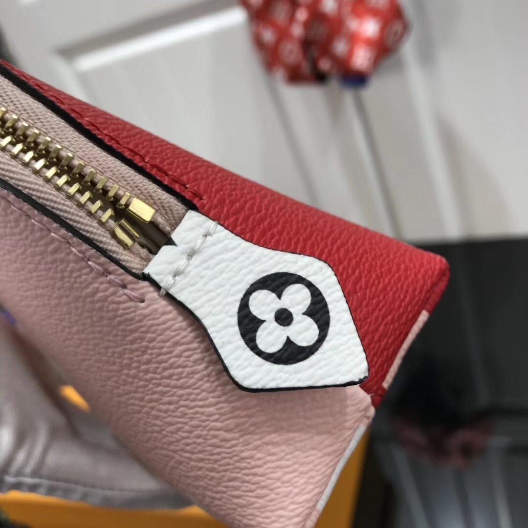 LV POCHETTE COSME XL M67693 