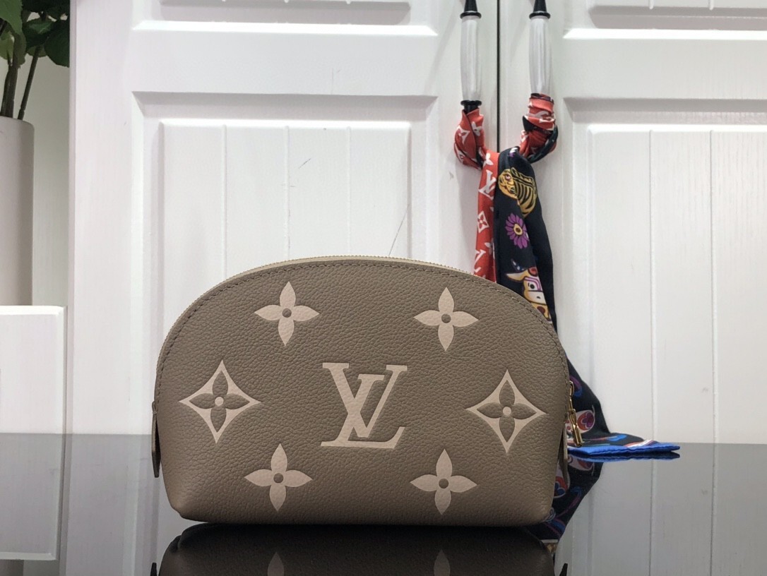 LV POCHETTE COSMETIQUE PM M59086 