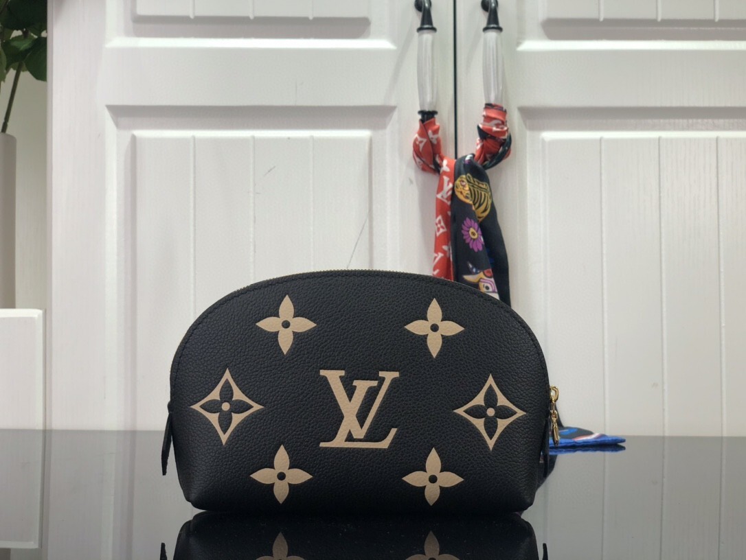 LV POCHETTE COSMETIQUE PM M59086 