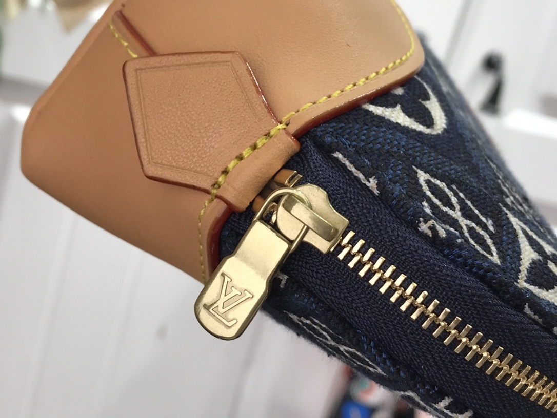 LV POCHETTE COSMETIQUE SINCE 1854 M80307 