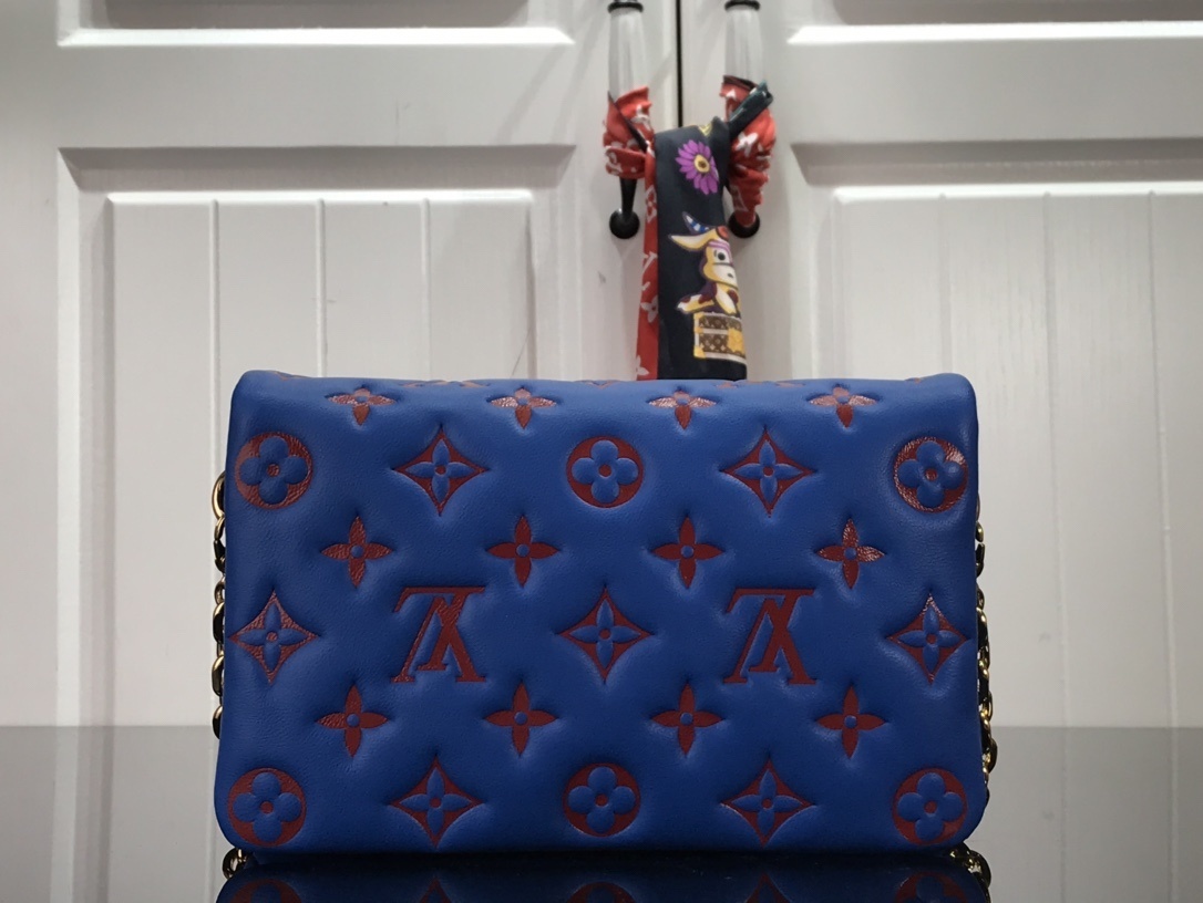 LV POCHETTE COUSSIN M80742 