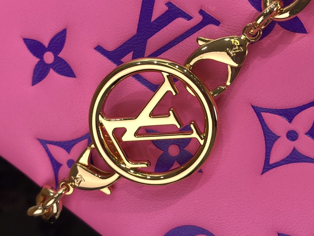 LV POCHETTE COUSSIN M80742 