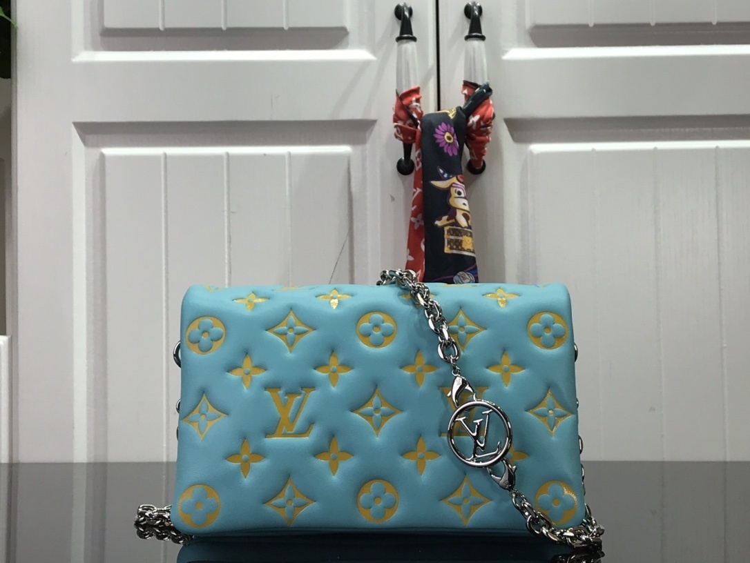 LV POCHETTE COUSSIN M80742 