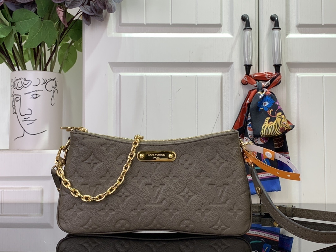 LV Pochette Liv  m25816 