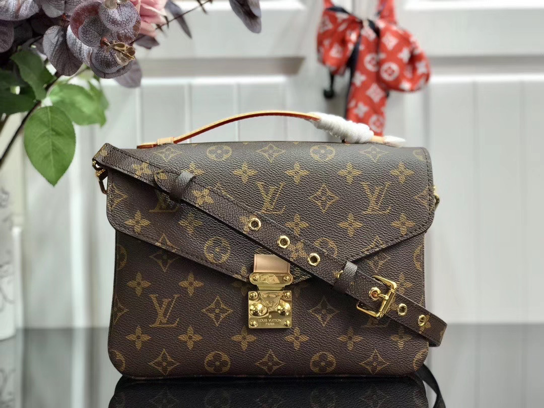 LV POCHETTE METIS M40780YD