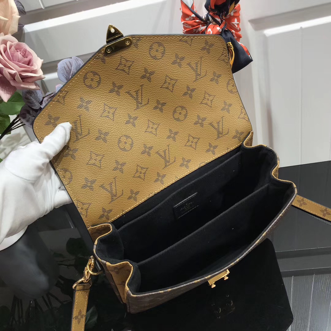 LV POCHETTE METIS M41465