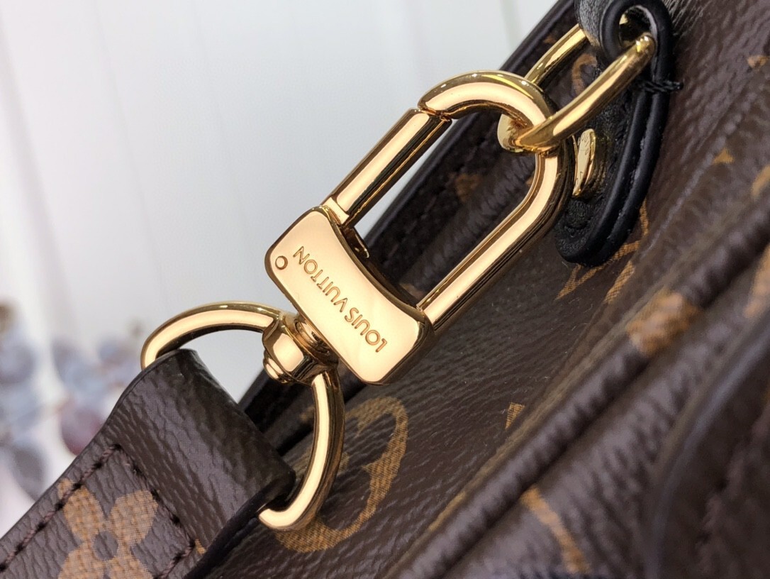 LV POCHETTE METIS M59257
