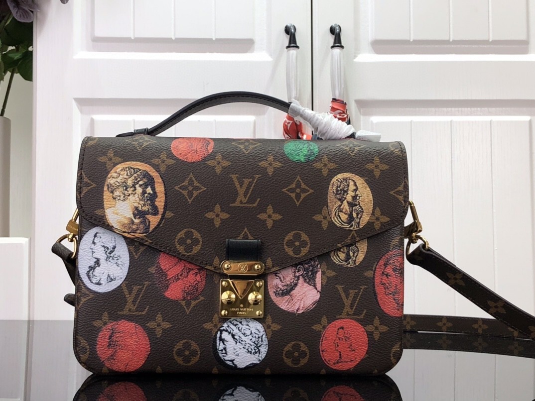 LV POCHETTE METIS M59257