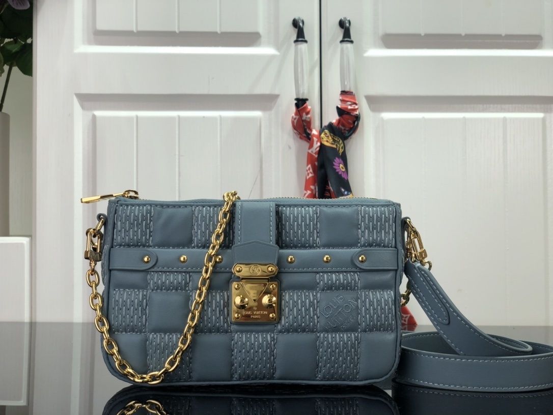 LV POCHETTE TROCA M59046