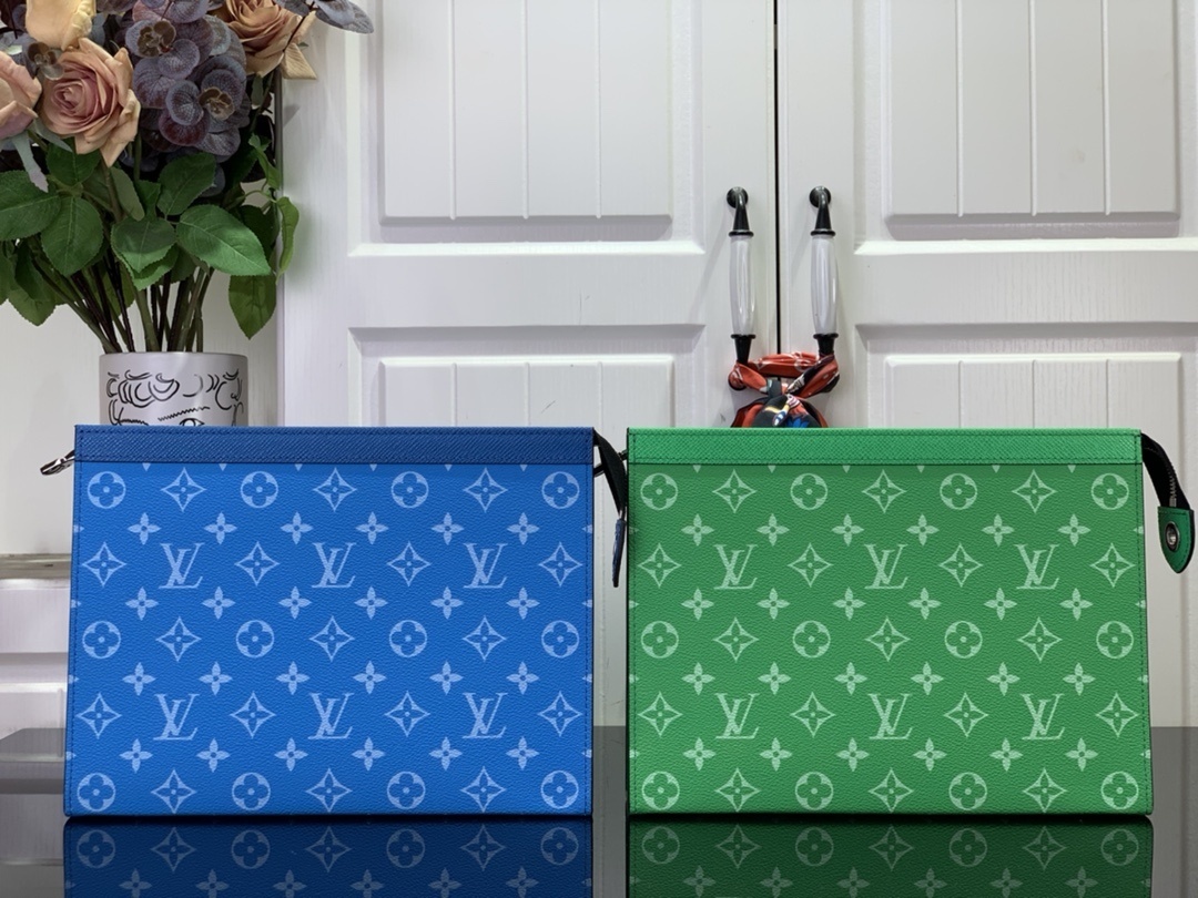 LV POCHETTE VOYAGE m61692