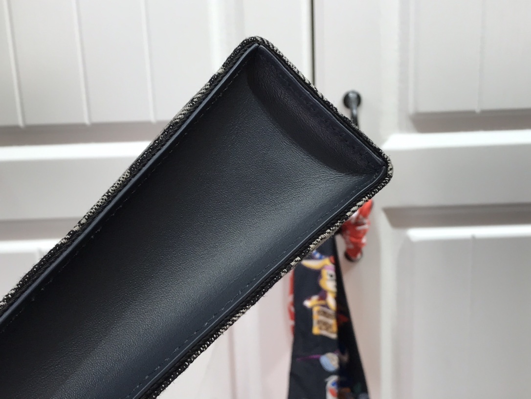 LV POCHETTE VOYAGE M80034 