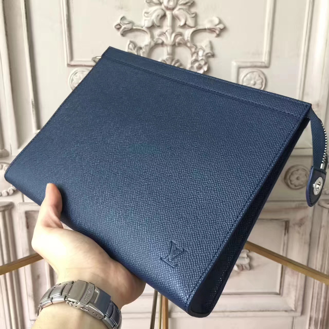 LV POCHETTE VOYAGE MM M30675