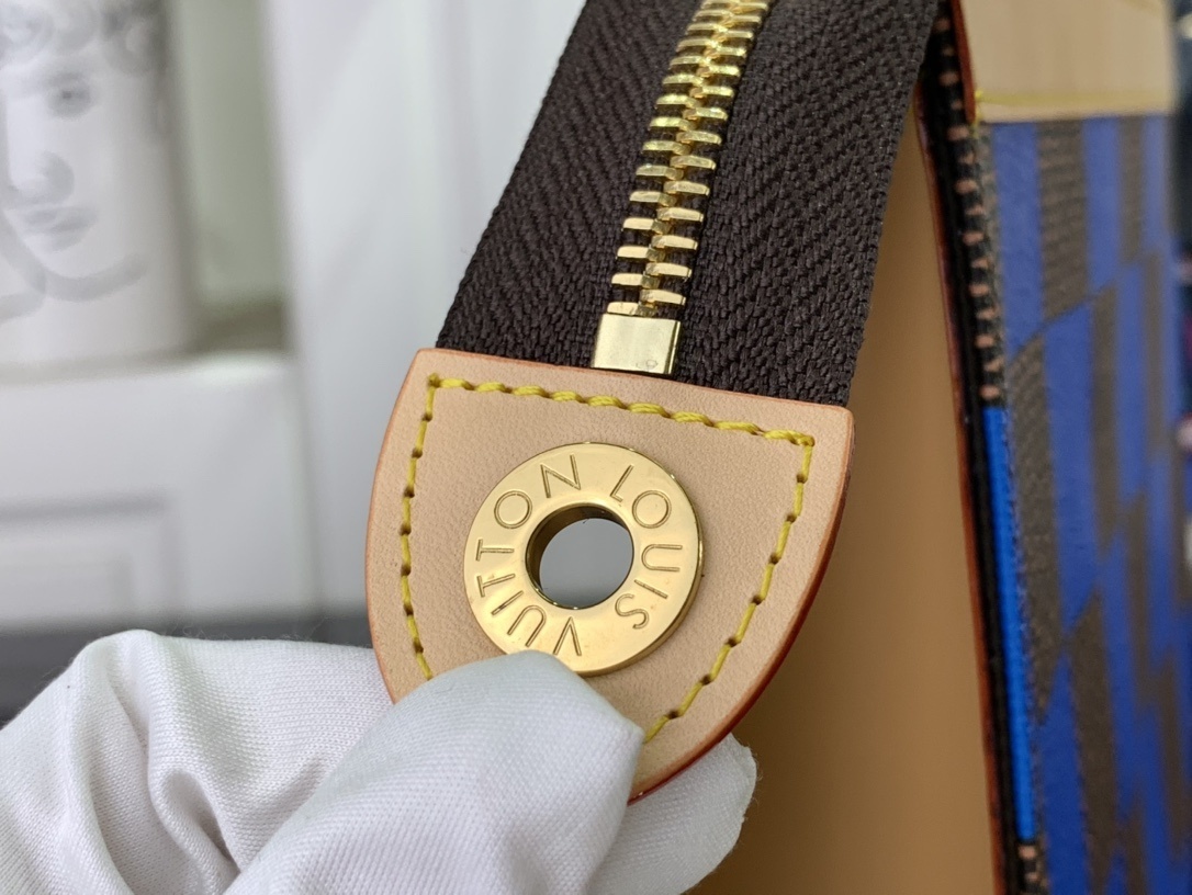 LV Pochette Voyage MM N40539 