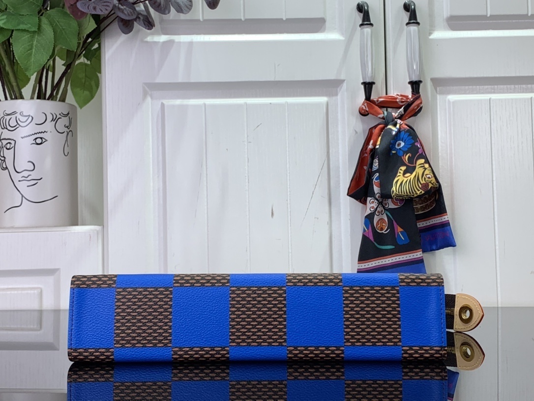 LV Pochette Voyage MM N40539 