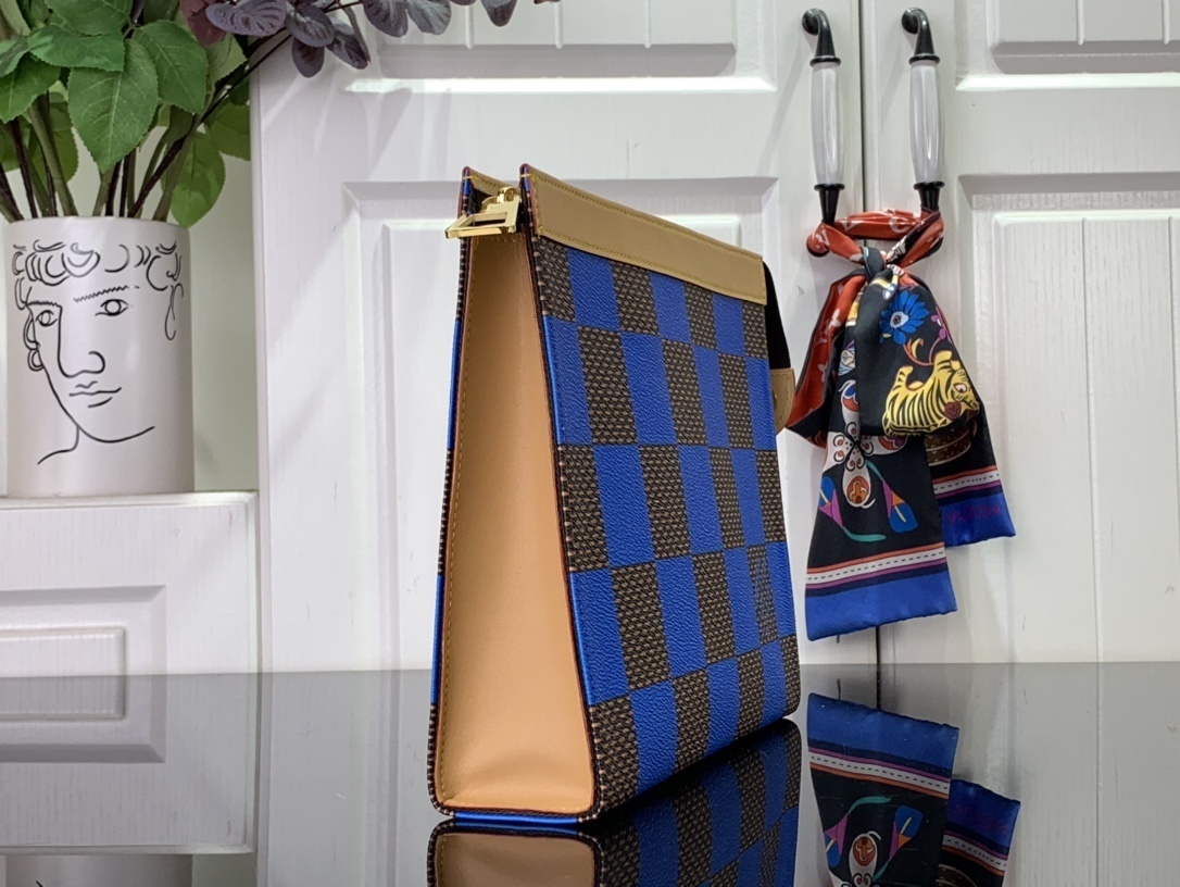 LV Pochette Voyage MM N40539 