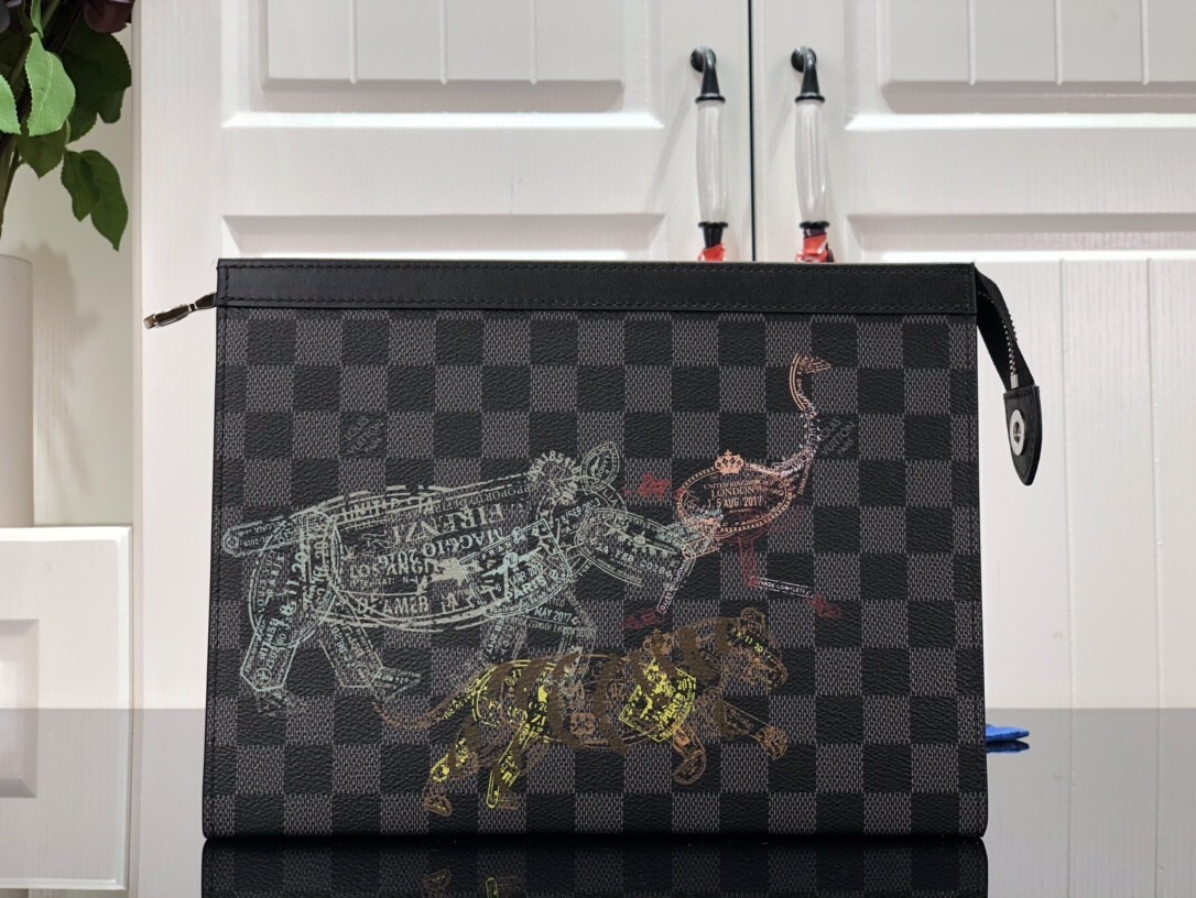 LV POCHETTE VOYAGE MM N64605