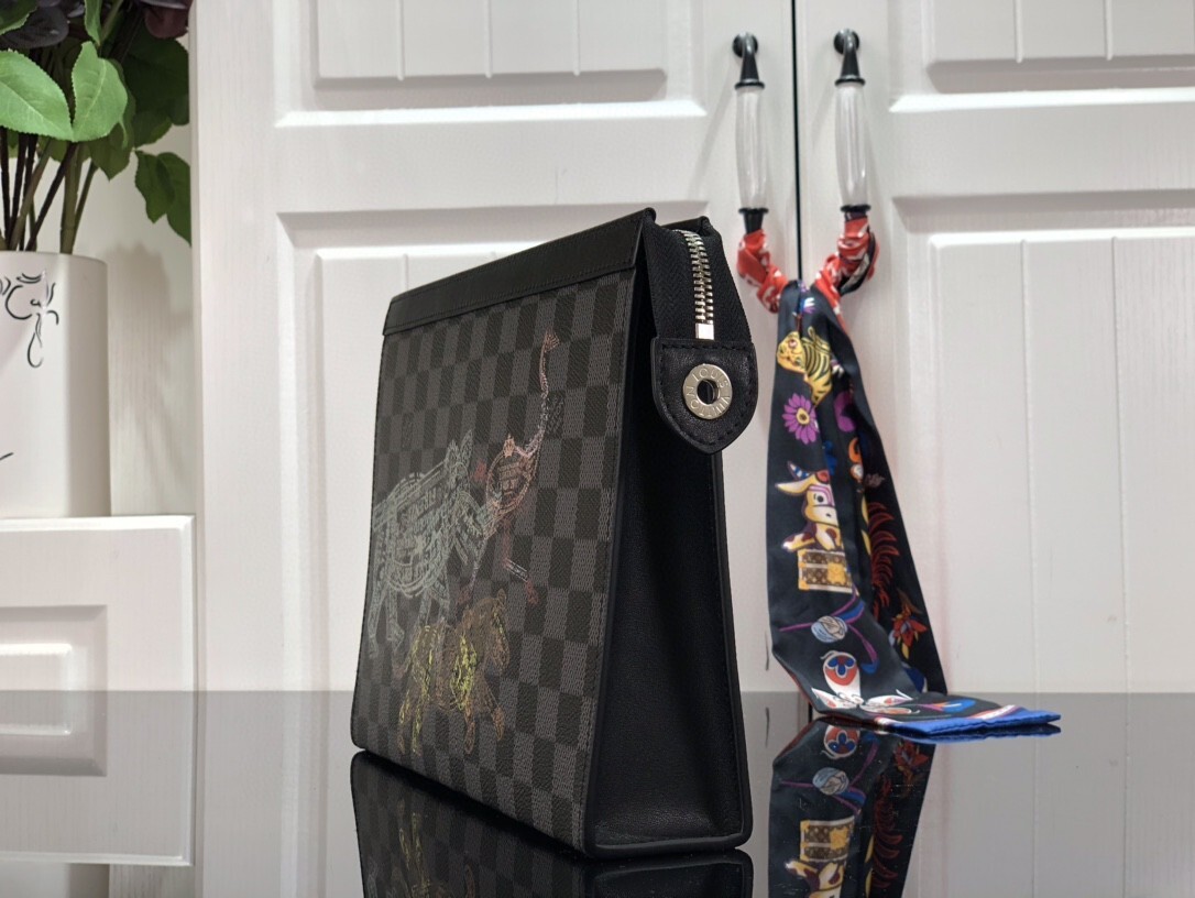 LV POCHETTE VOYAGE MM N64605