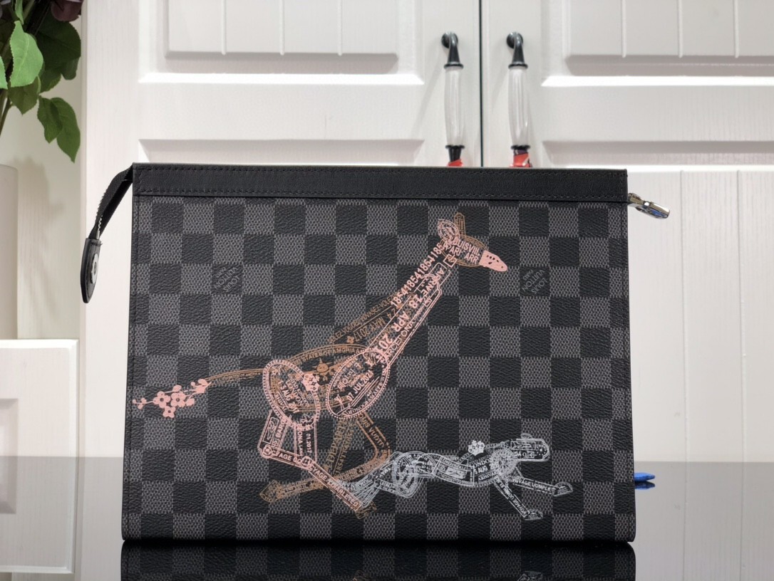 LV POCHETTE VOYAGE MM N64605