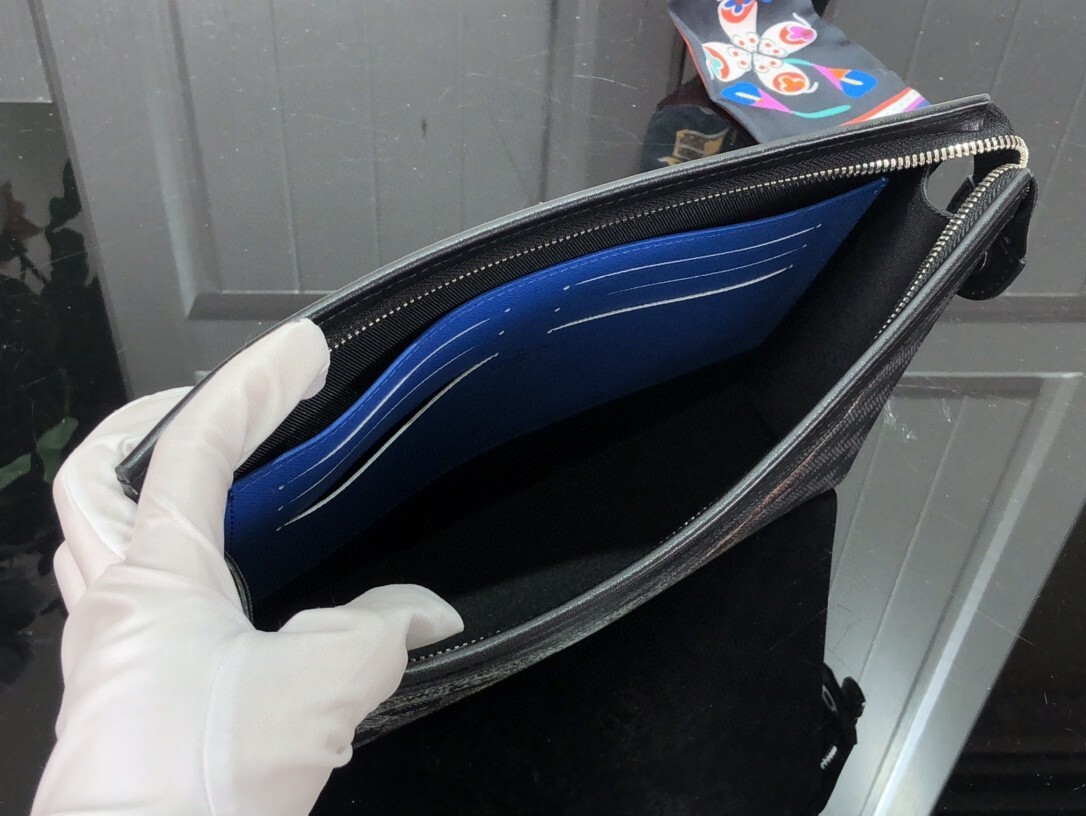 LV POCHETTE VOYAGE MM N64605