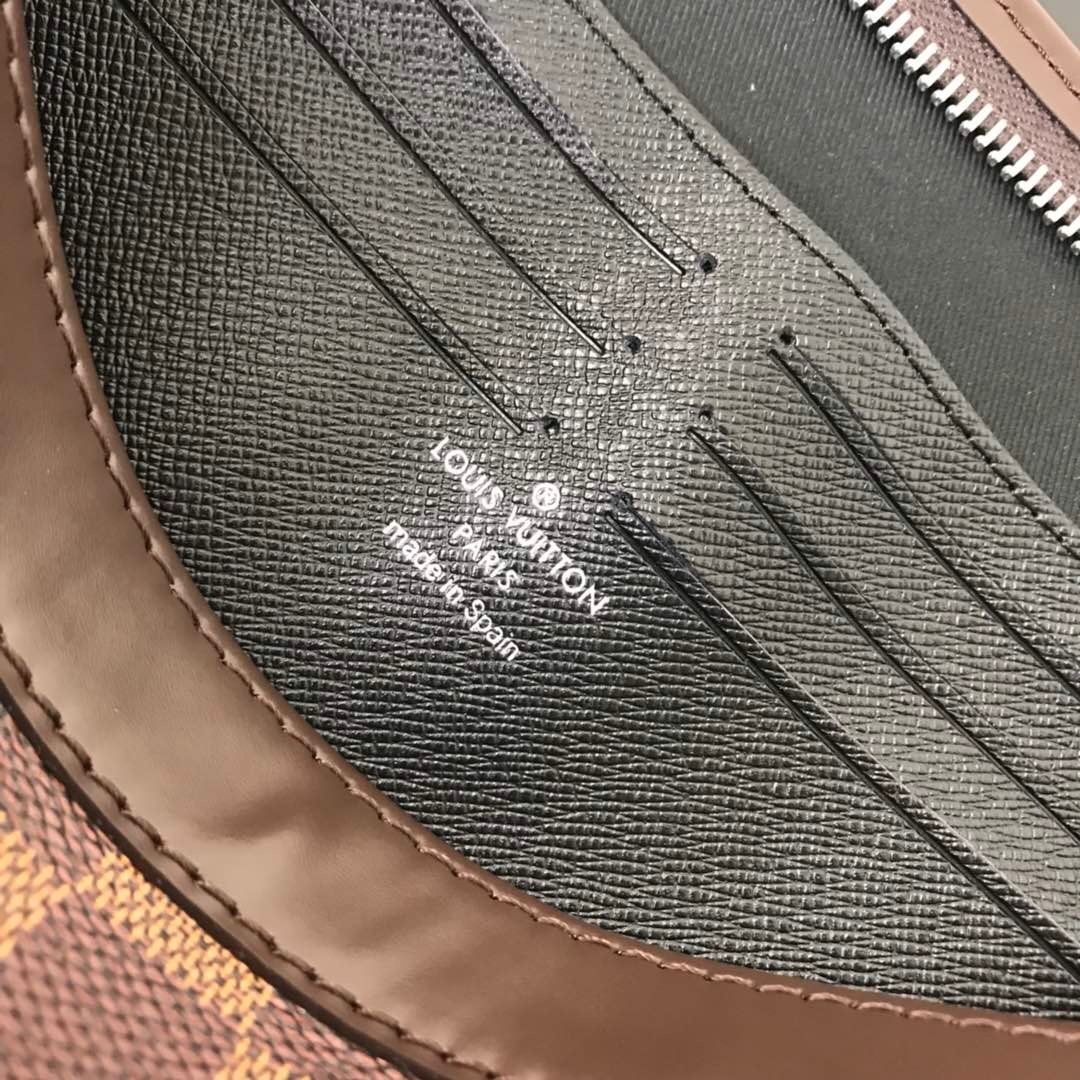 LV POCHETTE VOYAGE N60054