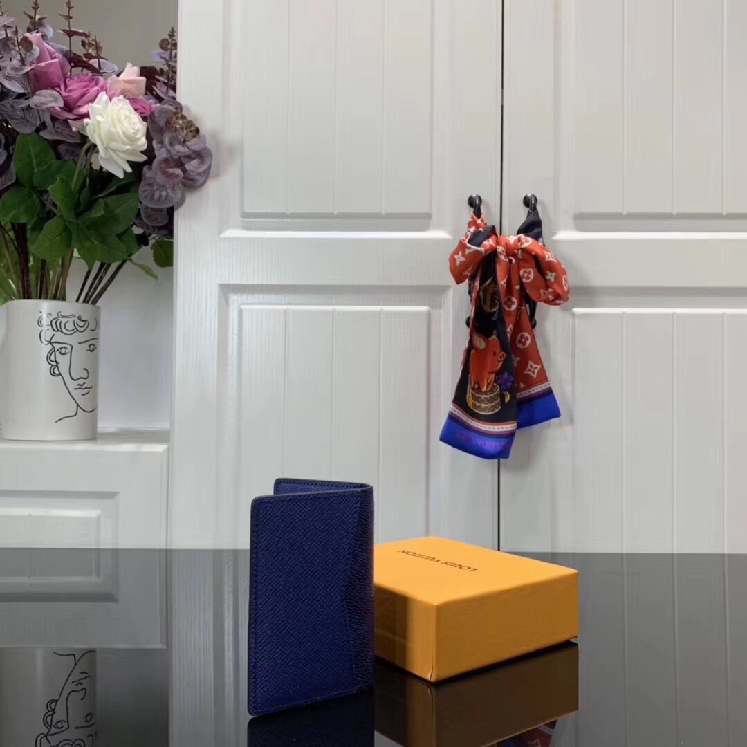 LV POCKET ORGANISER M30301