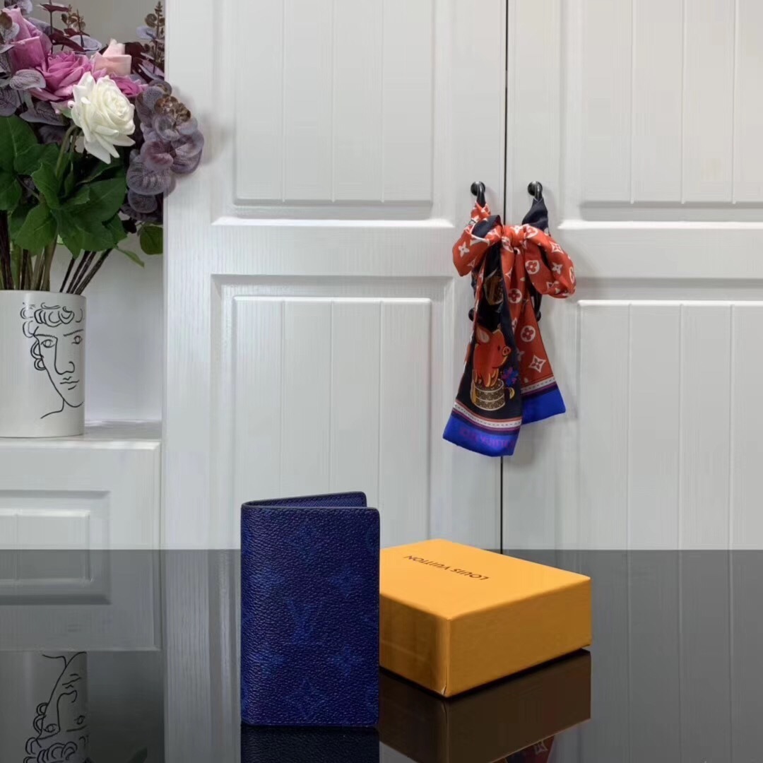 LV POCKET ORGANISER M30301