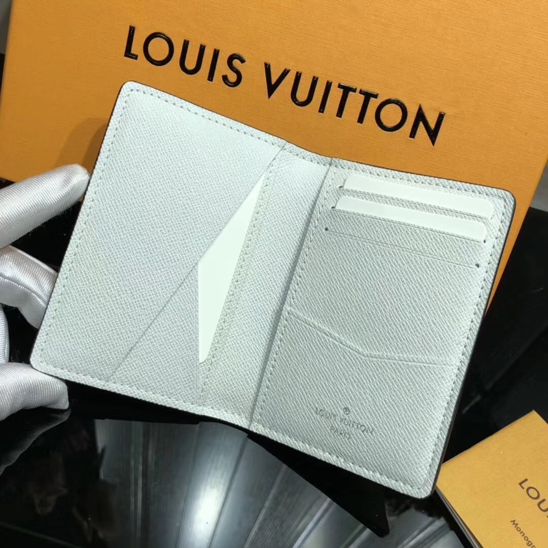 LV POCKET ORGANISER M30301