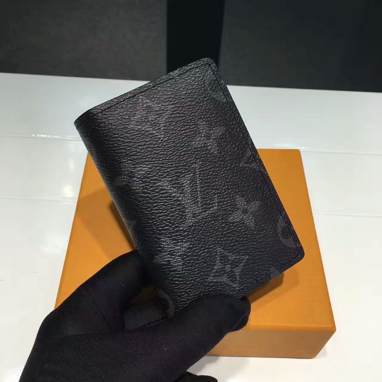 LV Pocket Organiser M60502