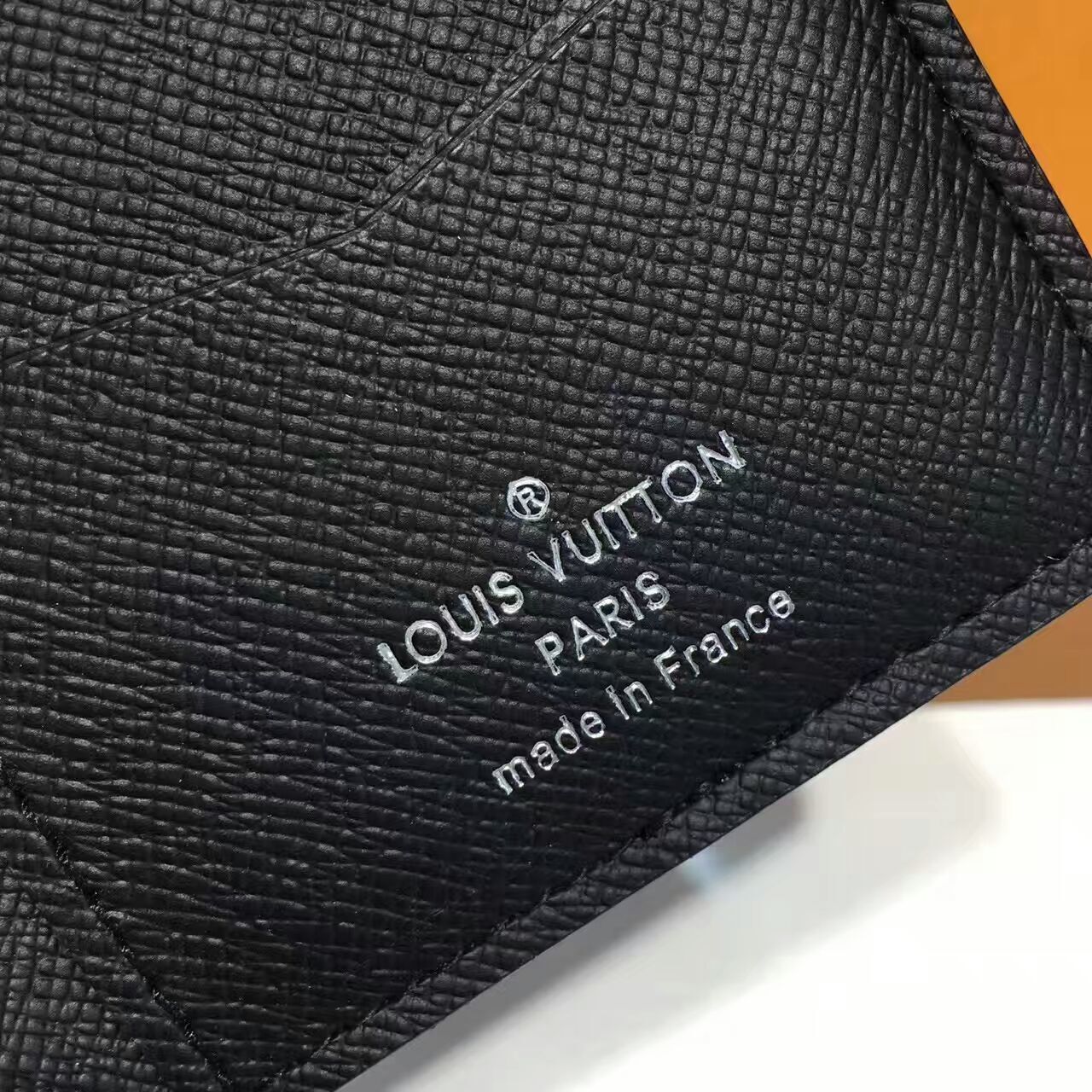 LV Pocket Organiser M60502