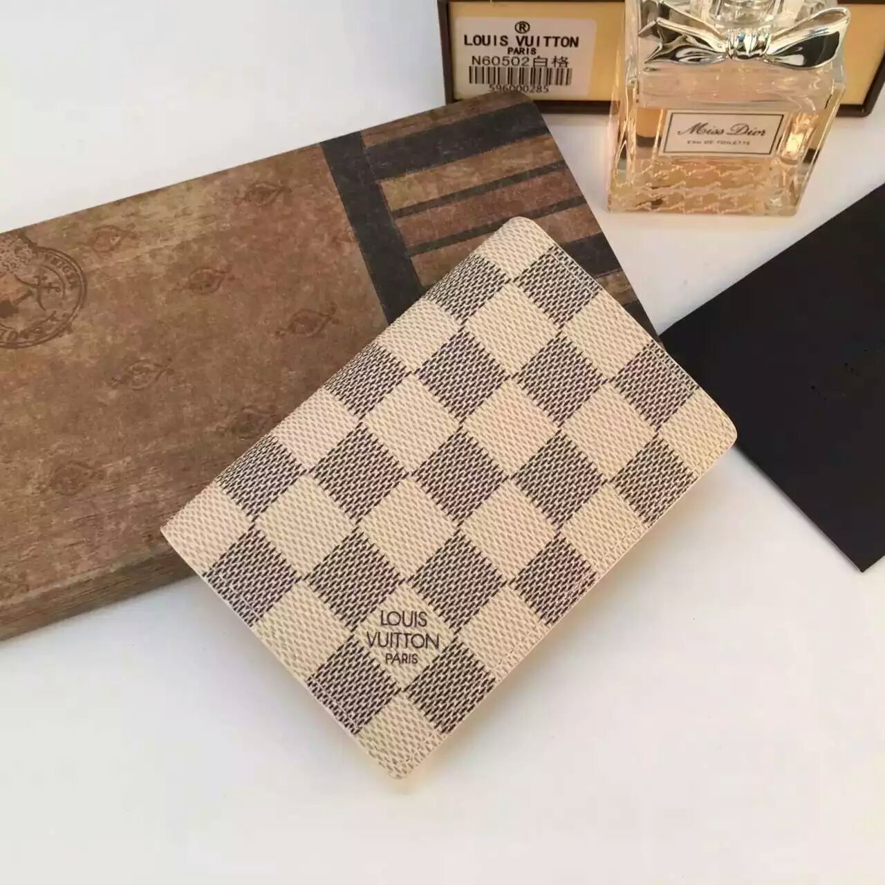 LV Pocket Organiser M60502