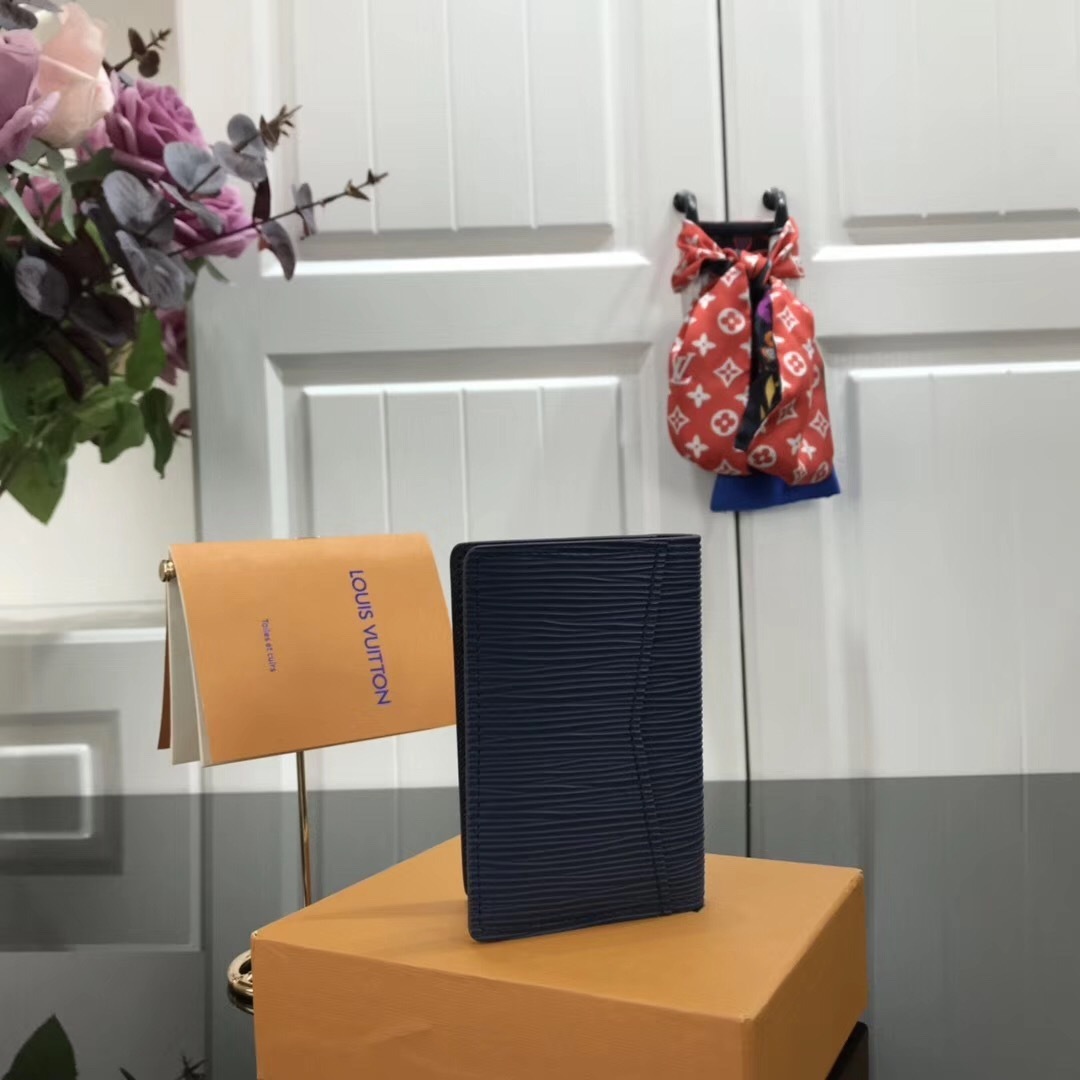 LV POCKET ORGANISER M67904