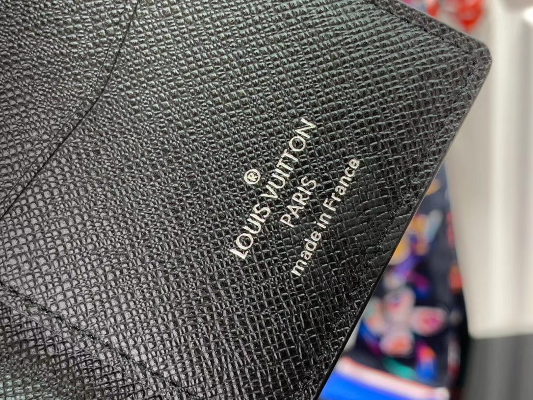 LV POCKET ORGANIZER M61696YY